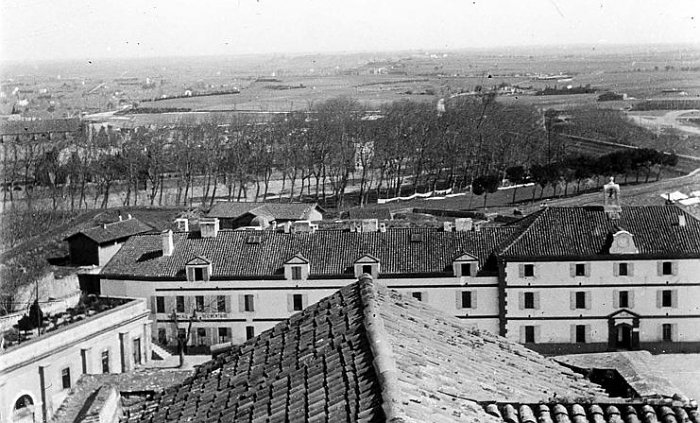 Vue du haut du donjon des chapelles