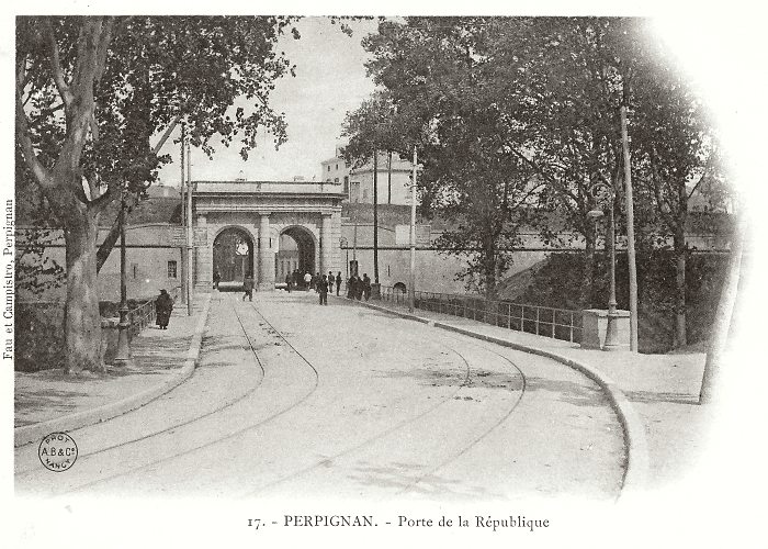 Porte de la Rpublique