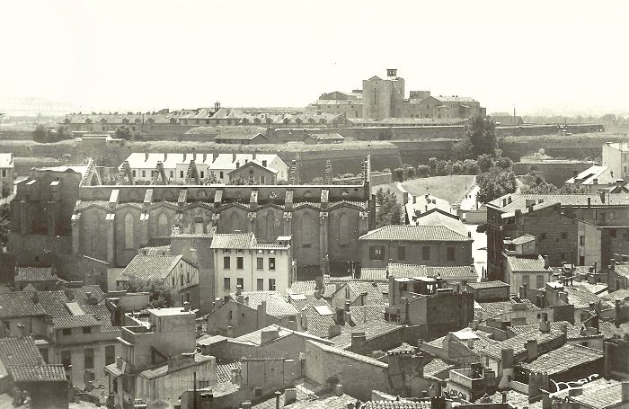 La citadelle de Perpignan vu du clocher de l'glise
